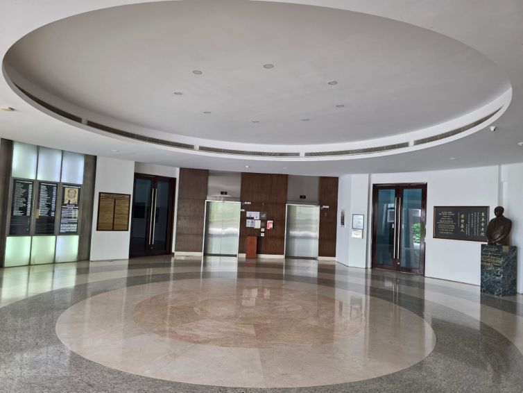 gallery1